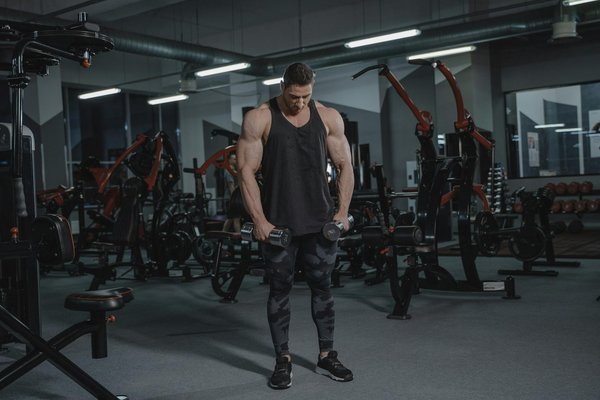 Quels sont les avantages des séances de visualisation guidée pour la préparation mentale des joueurs avant un match?